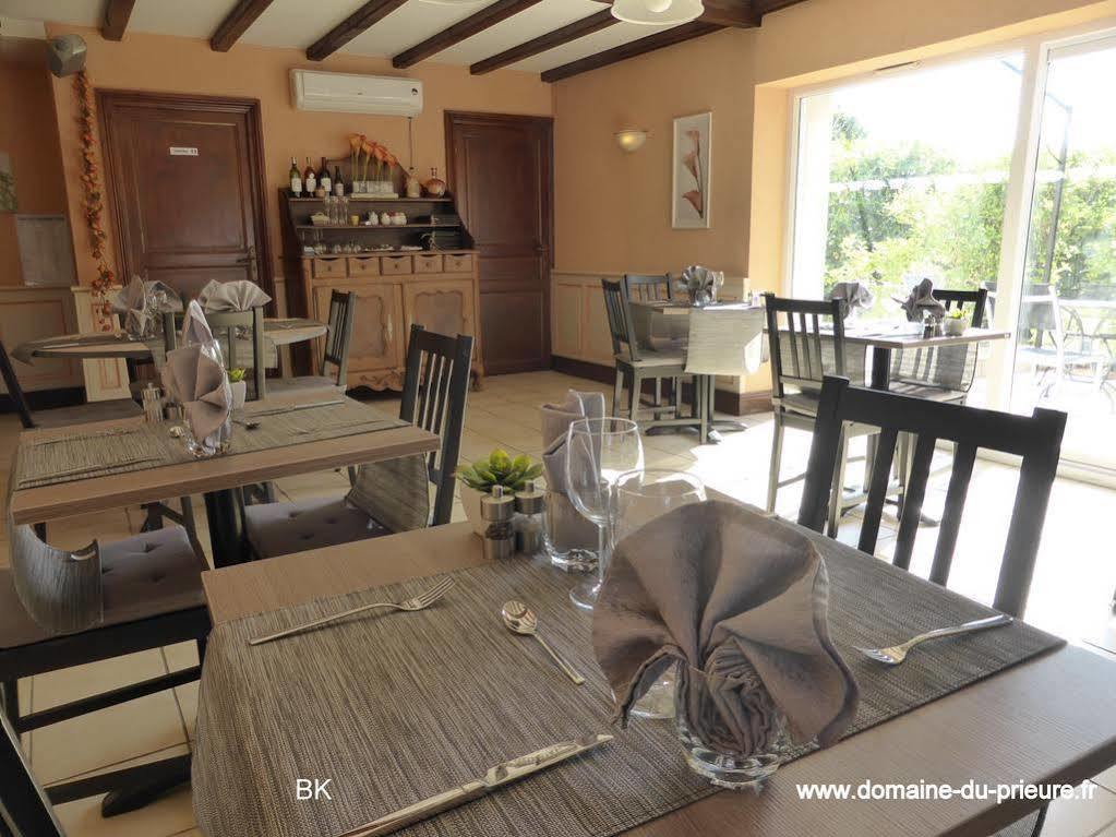 Logis Domaine Du Prieure Hotel Tonnay-Boutonne Exterior photo